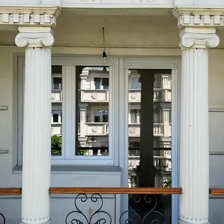 Macedonia Square Apartment