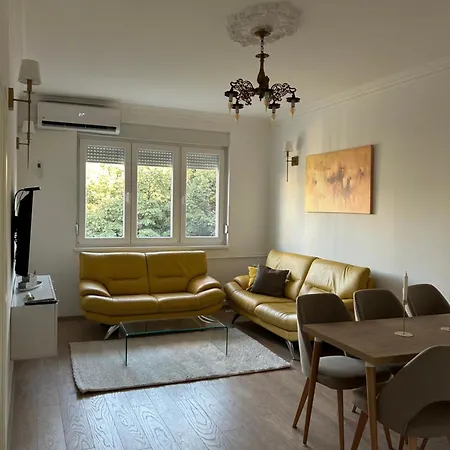 Macedonia Square Appartement *