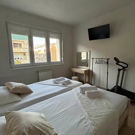 Appartement Macedonia Square *