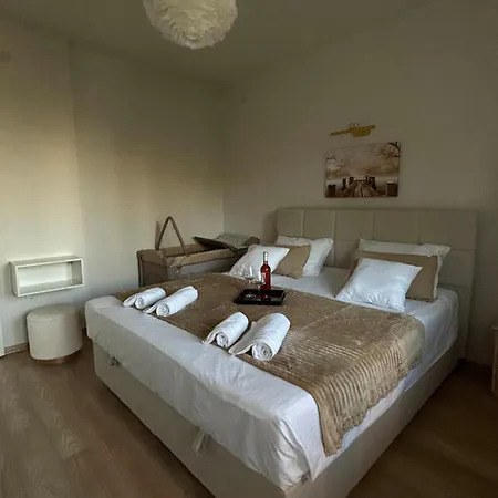 Appartement Macedonia Square *