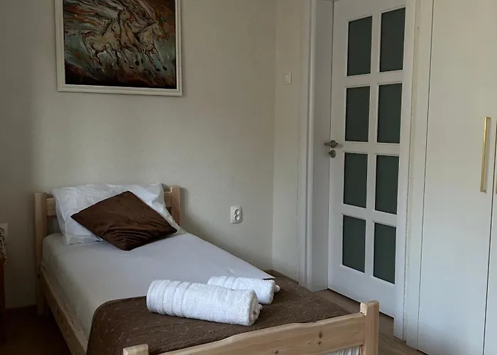 Apartment Macedonia Square *